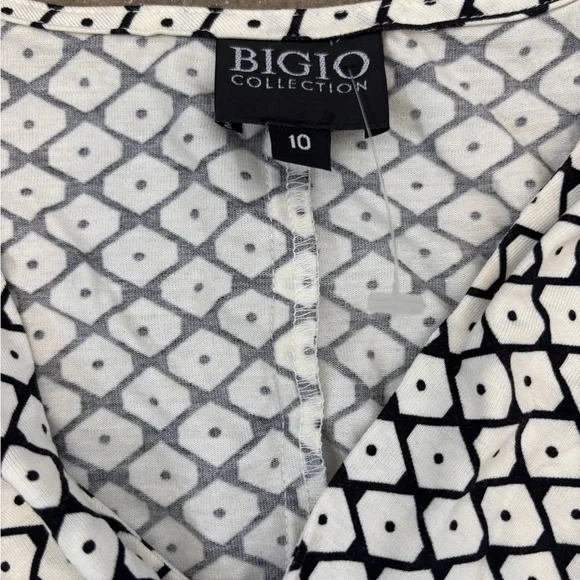 BIGIO COLLECTION Geometric Diamond Print Wrap Dress - Black & White - Size 10 - Picture 4 of 6